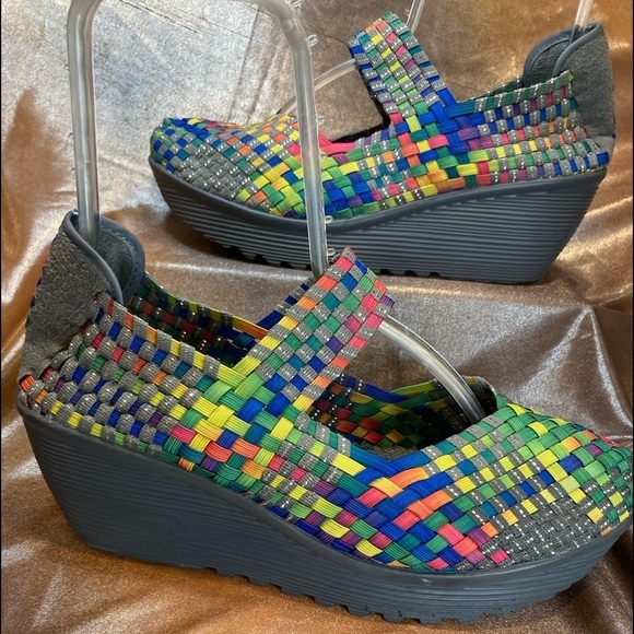 White Mountain Shoes - White mountain size W10 rainbow Mary Janes with wedge heel Super cute comfy Fc 2